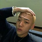 [댓글부탁해] 홍원 오랜만에 <b>피드</b>에 셀카올림