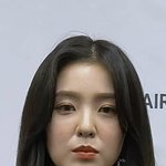 <b>보정</b> 없는 아이린