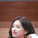 <b>선배</b>라고 부르고 싶어지는 女<b>돌</b>