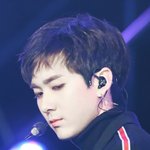 <b>눈</b> 내리 깔았을 <b>때</b> 이런 분위기