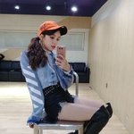 [댓글부탁해] 화장만 하면 얼굴색 핑크라고 <b>놀림</b>
