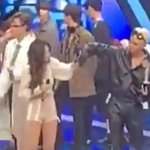 [드루와] 송민호랑 제니 하이파이브 하는거 <b>귀욥</b>