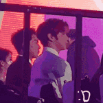 [모두드루와] 동기화 된 강다니엘 이승기 아이유.<b>gif</b>