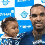 얘들아 지금 <b>윤성빈</b> 스켈레톤 월드컵 한다