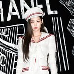 [드루와] 제니 샤넬 <b>착장</b> 사진