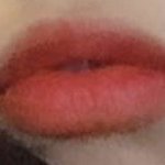야 내입술 <b>평타</b>는 치지않냐?