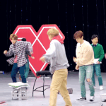 [EXO] <b>이</b> 움짤 <b>이물</b>근이 어잌후하고 피하는거