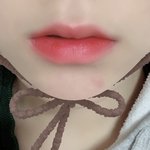 애들아 나 입술 얇은편임?