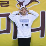[댓글부탁해] 충격적인 <b>방탄소년단</b> <b>지민</b> 비율.jpg