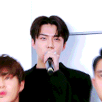 [세훈] 181214 뮤직<b>뱅크</b> 움짤