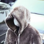 곰<b>후드</b> 입은 우정패딩즈