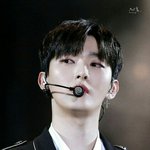 [모두드루와] <b>윤지성</b>이거 되게 황민현닮게나옴