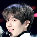 [EXO] 백현 <b>피어싱</b> 정보 아는 분?ㅠㅠ