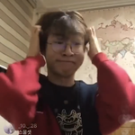 <b>승헌</b>쓰 표정 ㅈㄴ귀엽지?