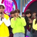 [EXO] 준면이가 소개멘트하면서 총<b>모양</b>으로 빵!하니까