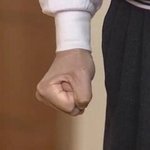 얘들아 내 머리가 너무 뻗쳐