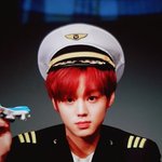 [댓글부탁해] 파일럿 <b>제복</b>윙 워너원 박지훈