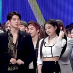 [충격] <b>음악중심</b> 세훈,제니 포스봐ㄷ