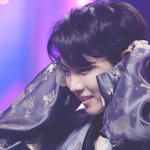  롤1링스톤 선정 ‘최고의 앨범·노래’…“그 이상의 <b>의미</b> 있어”