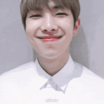 [방탄소년단] 지나가는 <b>멜로</b>딘데.....