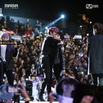 [댓글부탁해] 마마에서 강다니엘이랑 우지 <b>포옹</b>샷 올려줬네