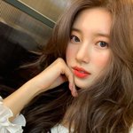 현실 <b>실물</b>짤이라는 수지 직찍