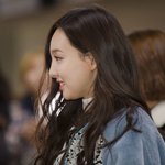 [댓글부탁해] 트와이스 <b>나연</b>은 옆모습은 정말 아닌거같다