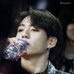 얘드라 나 정국갤 눈팅갔다가 정말 <b>고퀄</b>의 사진을 줍했어