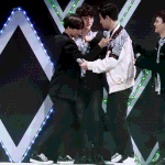 [EXO] 실수로 <b>전원버튼</b> 꺼져버린 찬열