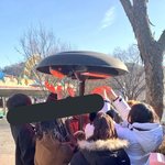 한겨울에 <b>놀이공원</b>가면 흔히 볼 수 있는 풍경