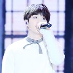 [엔터톡] <b>본래</b> 꿈이 음악 프로듀사이지만, 아이돌 가수로 데뷔한...