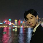 야 솔직히 진짜 친구 없어도 나름 <b>살만</b>하지 않냐?