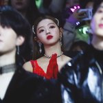 특이하면서 분위기 <b>오묘</b>한 여돌