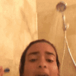 [댓글부탁해] 면도기로 장난치면 안되는 이유.<b>gif</b>