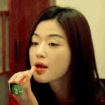 미모 <b>점검</b>하는 전지현