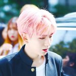 핑크머리 남자아이돌들