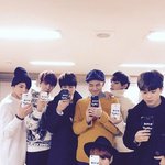 [방탄소년단] 애들 요렇게 모여소 찍은 <b>단체셀카</b> 더 있을까?