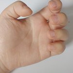 나보다 웃기게 생긴 <b>손톱</b> 있어?