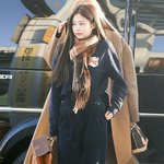 [댓글부탁해] <b>머플러</b> 심플하게 한 오늘자 제니