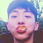 너희 <b>취향</b>인 얼굴 쓰고 가