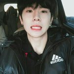 얘들아 나지금 <b>셀프</b>단발 할꺼다 ㅋㅋ