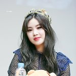 [댓글부탁해] 아이들 멤버 <b>수진</b>의 닮은꼴.......jpg