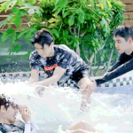 [EXO] 구석에 낀 <b>김종인</b>