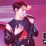 [NCT] 도영이 <b>민소매</b> 잘어울린다 ㅠㅠ