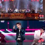 [EXO] ? <b>시청</b>자수로 후려치더니 그것도 아니었네