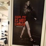 [드루와] 뷔<b>페미니즘</b>이 말하는 동일임금