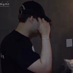 [<b>방탄소년단</b>] 윤기 손만 탄거 봄?ㅋㅋㅋㅋㅋㅋ