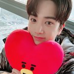 얘 잘생기지 않았냐....