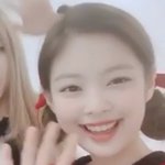 [댓글부탁해] 제니 이 사진 넘 <b>귀엽</b>