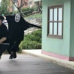 <b>입술</b> 두꺼운게 이쁜거임??